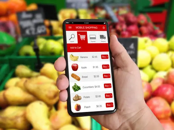 Tecnologia de prateleiras inteligentes em um supermercado