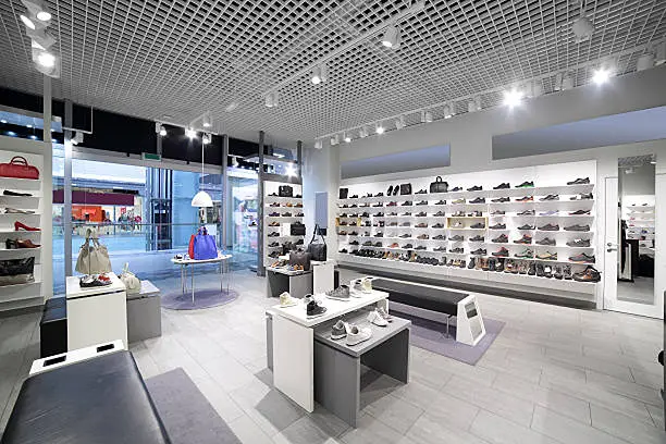 Vitrine requintada para loja de varejo
