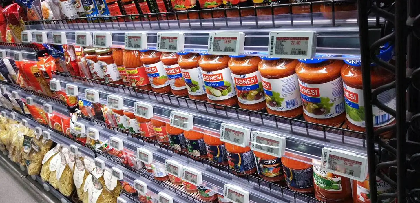 便利店代表图